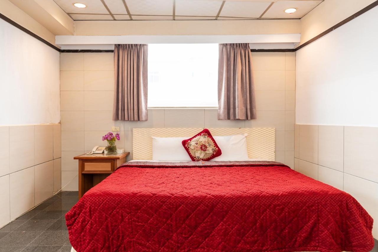 Yi Pin Business Hotel Taoyuan Exterior foto